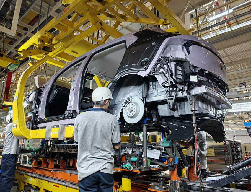 ภาพอินโฟกราฟิกสรุปผลศึกษา 5 ประเทศ เรื่องการเปลี่ยนผ่าน Supply Chain EV และฐานผลิตยานยนต์ 1