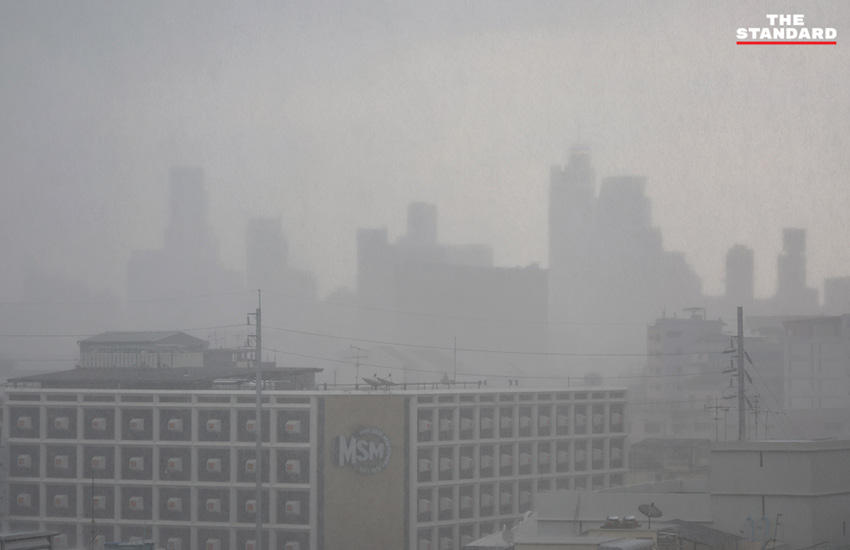 ภาพประกอบแสดงสถานการณ์ฝนตกหนักและน้ำท่วมในประเทศไทย 2