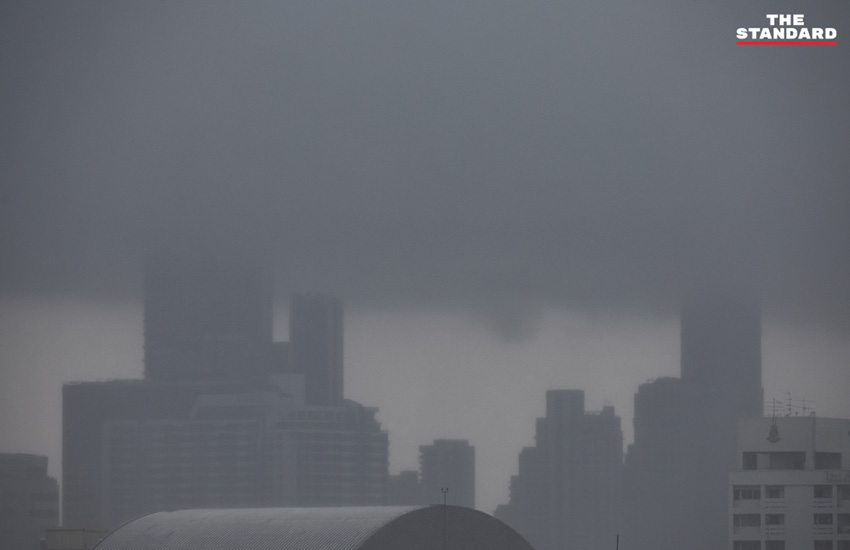 ภาพประกอบแสดงสถานการณ์ฝนตกหนักและน้ำท่วมในประเทศไทย 3