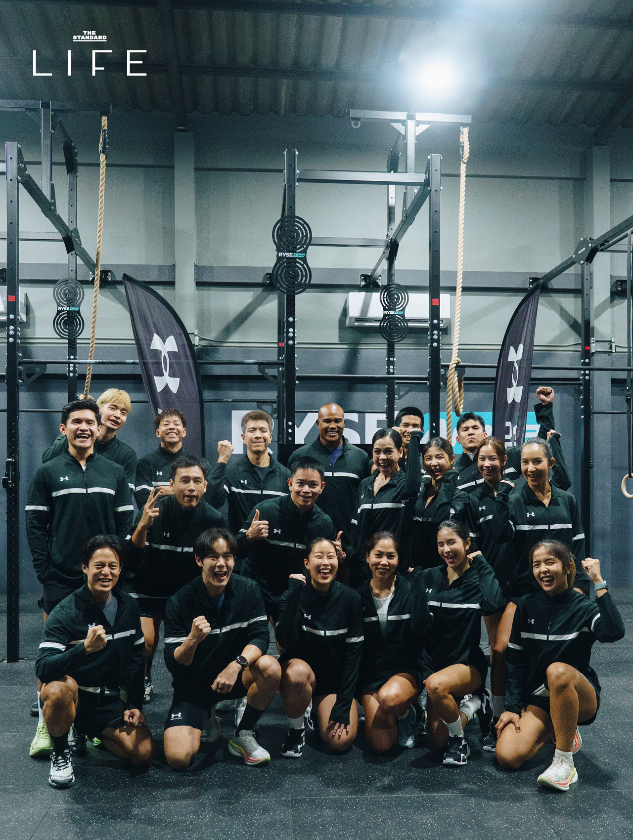 นักกีฬา Team Under Armour กำลังฝึกซ้อมร่างกาย 1