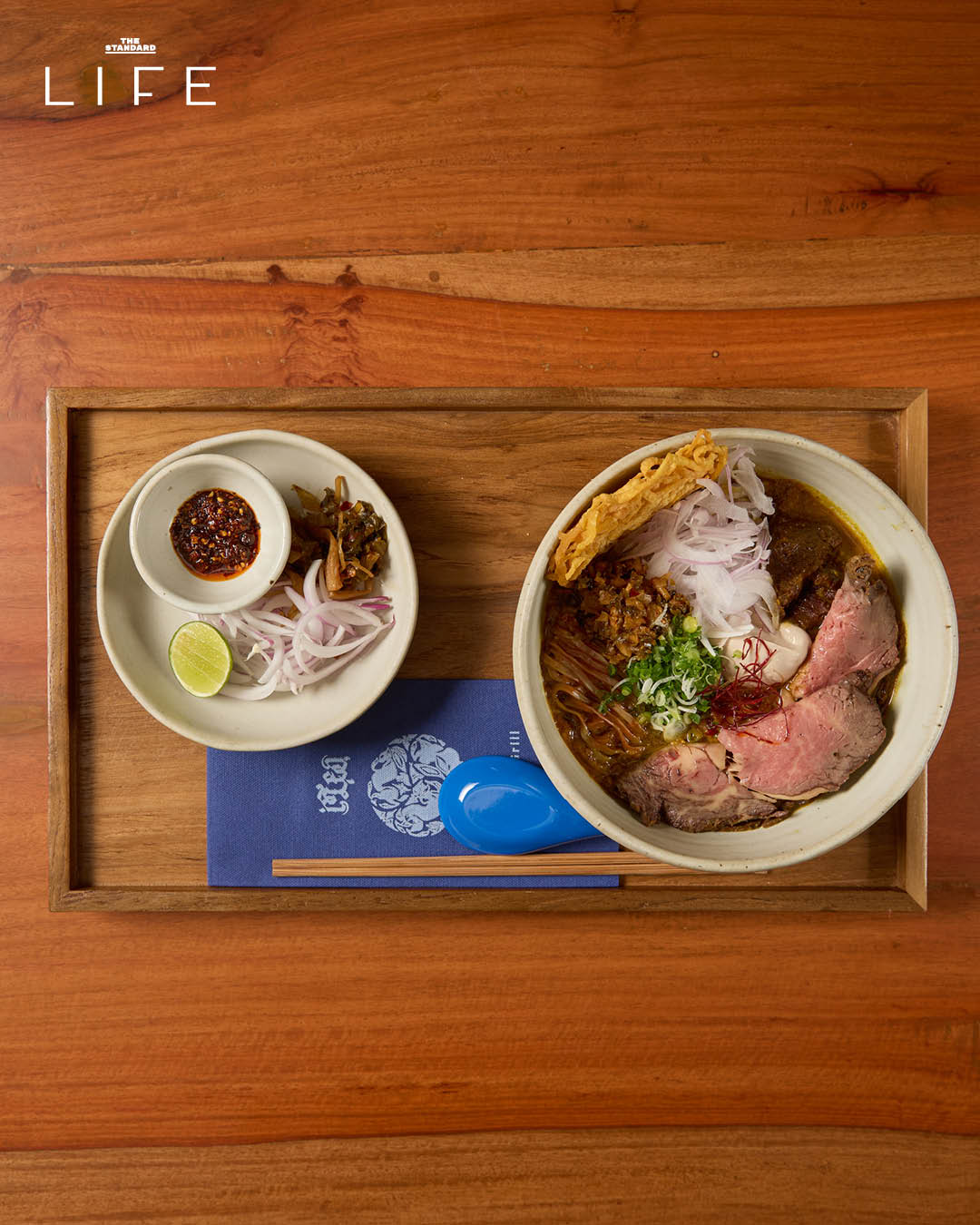 บรรยากาศภายในร้าน WIANG Khaosoi & Grill Bar พร้อมเมนูข้าวซอยและอาหารย่าง 3