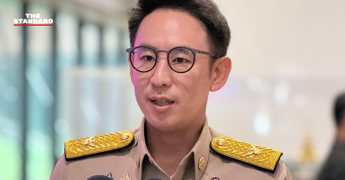 วรศิษฎ์ เลียงประสิทธิ์ รัฐมนตรีช่วยว่าการกระทรวงมหาดไทย ให้สัมภาษณ์ที่อาคารรัฐสภา