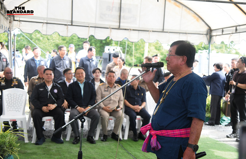 อนุทิน ชาญวีรกูล ลงพื้นที่สุพรรณบุรี เยี่ยมชมแปลงสาธิตการปลูกข้าวต้นทุนต่ำ 3