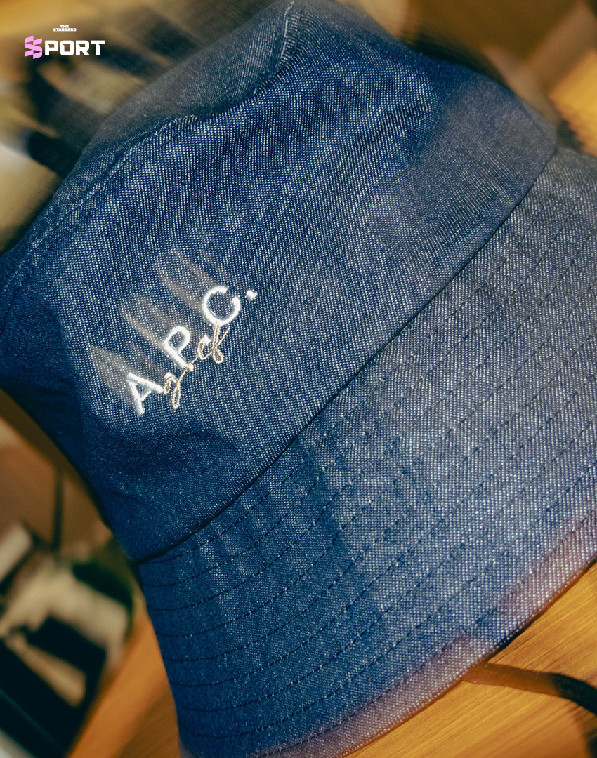 ภาพบรรยากาศป๊อปอัพสโตร์ A.P.C. Golf แห่งแรกในเอเชียที่ธนิยะ 9