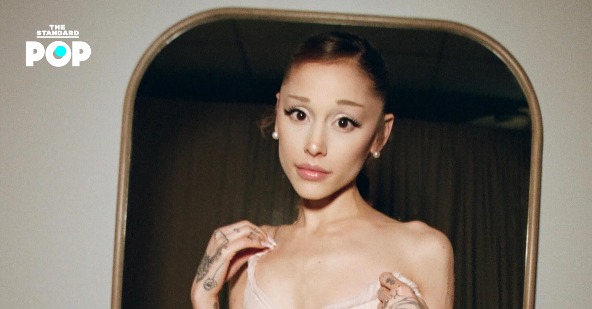 ภาพ Ariana Grande กำลังแสดงคอนเสิร์ตบนเวที