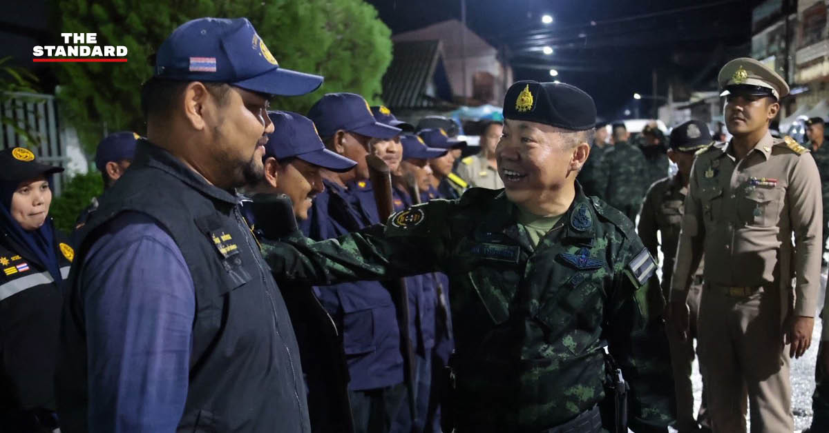 พล.อ. ชัยพฤกษ์ ด้วงประพัฒน์ เสนาธิการทหารบก ตรวจเยี่ยมกำลังพลในพื้นที่จังหวัดชายแดนภาคใต้
