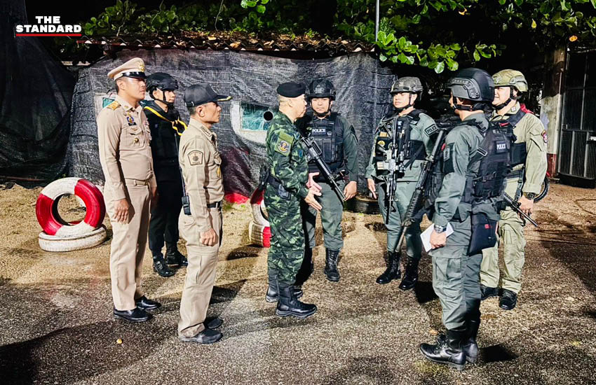 พล.อ. ชัยพฤกษ์ ด้วงประพัฒน์ เสนาธิการทหารบก ตรวจเยี่ยมกำลังพลในพื้นที่จังหวัดชายแดนภาคใต้ 2