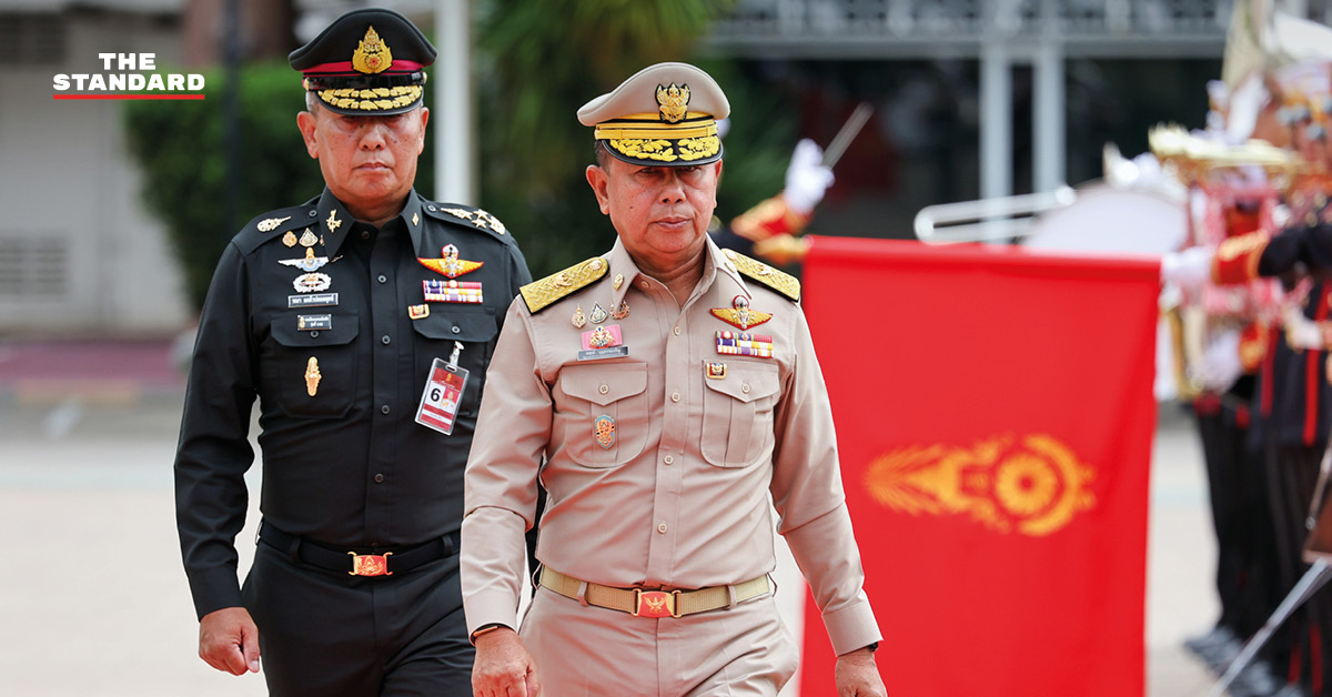 รัฐมนตรีว่าการกระทรวงกลาโหมตรวจเยี่ยมกองบัญชาการกองทัพบกและพบปะผู้บัญชาการทหารบก