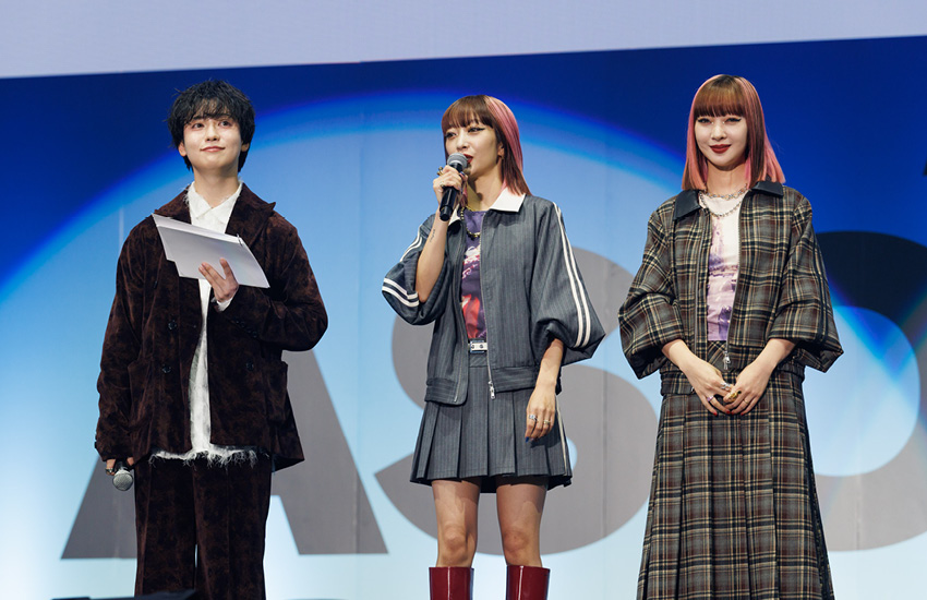 วงเกิร์ลกรุ๊ป ATARASHII GAKKO! กำลังแสดงบนเวทีในงาน ASOBIEXPO 2026 5