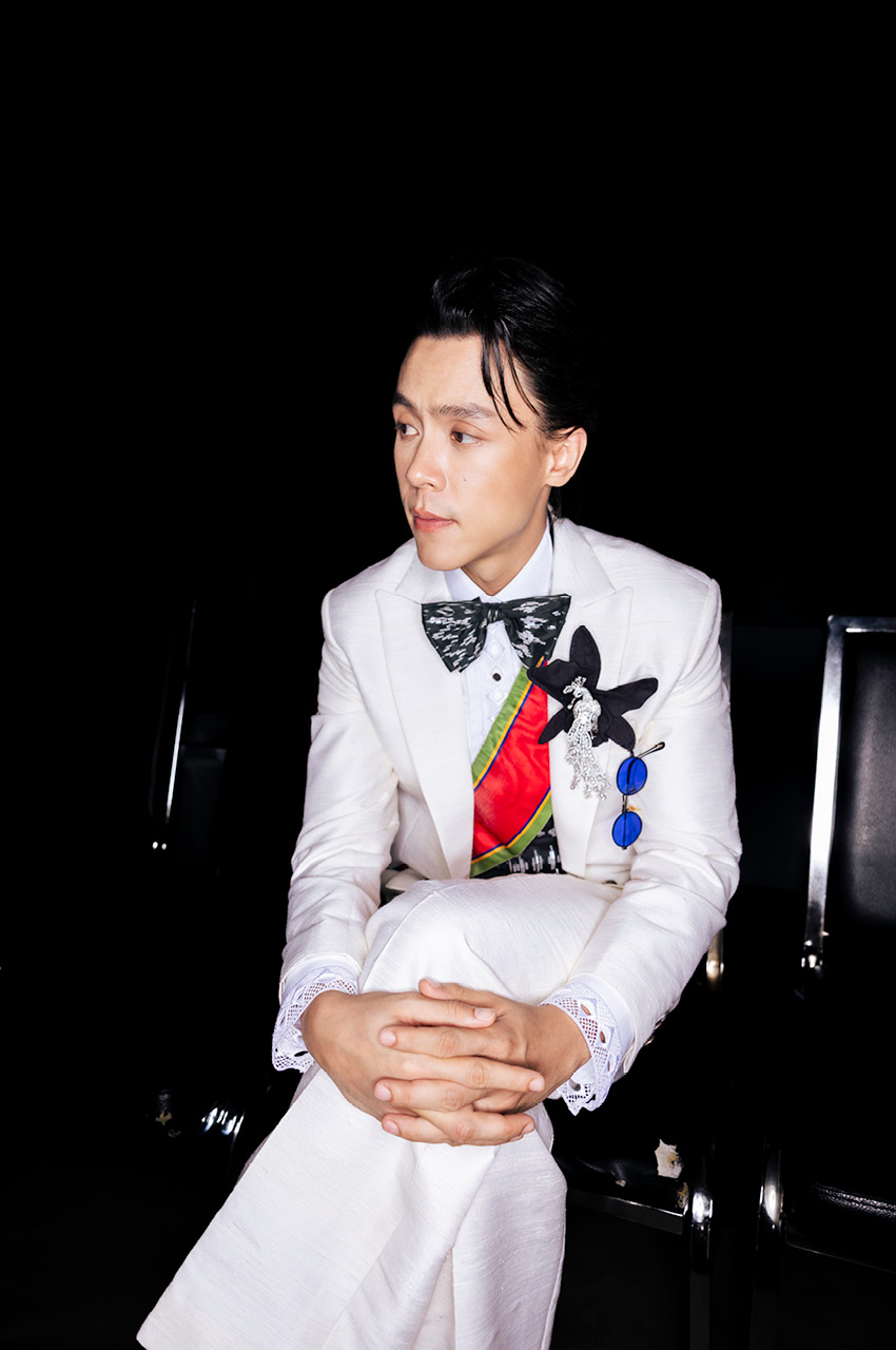 ภาพแฟชั่นโชว์ ATELIER DE GRÂCE HAUTE COUTURE นำเสนอผลงานผ้าไหมมัดหมี่จาก 7 ดีไซเนอร์ระดับตำนานของไทย 3
