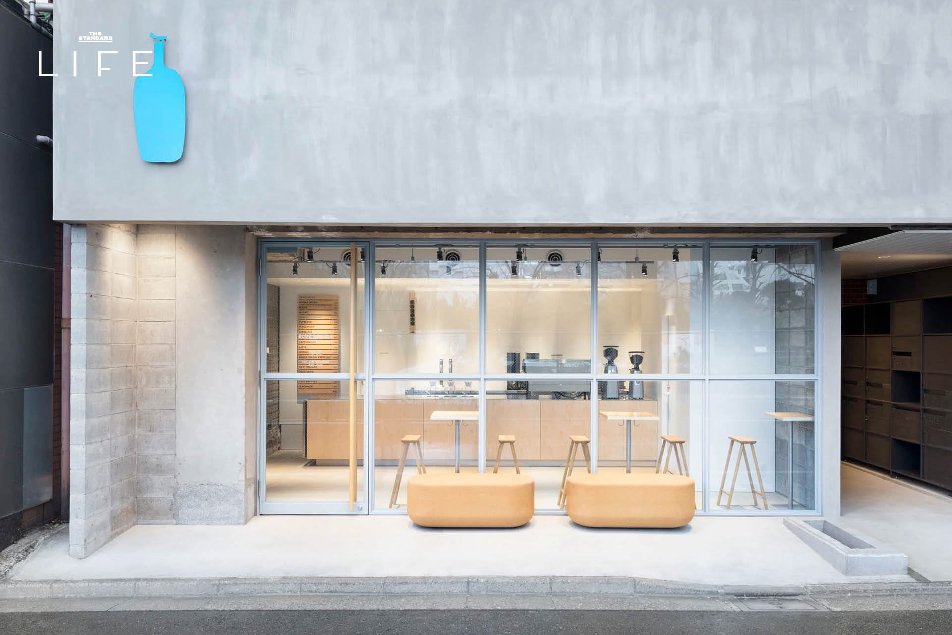 โลโก้ Blue Bottle Coffee ขวดสีฟ้าอันเป็นเอกลักษณ์ 1
