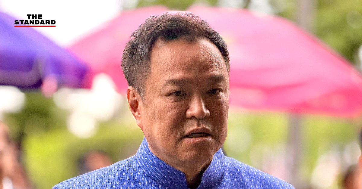 นายกรัฐมนตรีเป็นประธานการประชุมคณะรัฐมนตรี