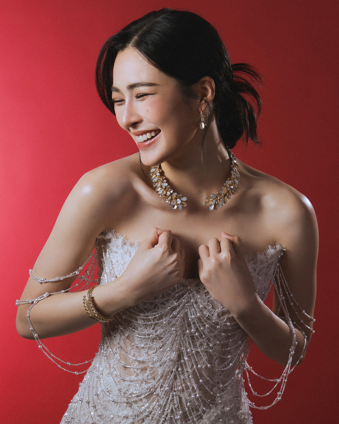 ภาพคนดังสวมใส่เครื่องประดับ Cartier บนพรมแดงงาน Weibo Gala 2026 1
