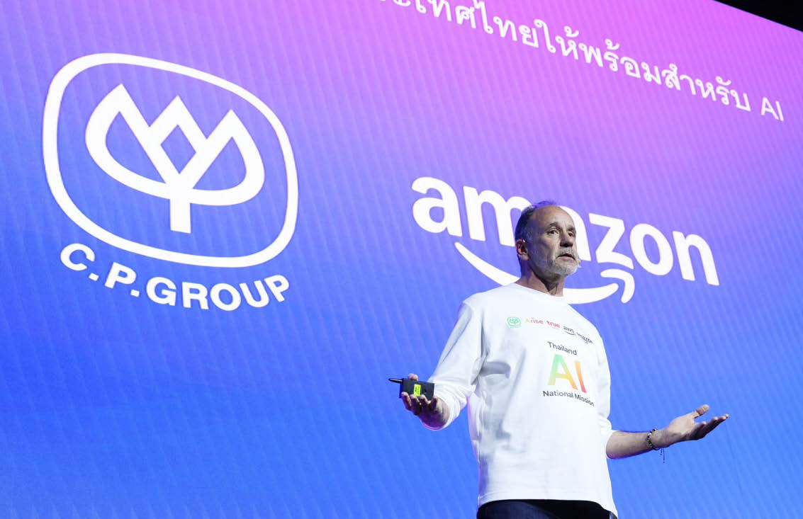ภาพผู้บริหารเครือเจริญโภคภัณฑ์ อไรซ์ เวนเจอร์ส ทรู คอร์ปอเรชั่น และ Amazon Web Services ร่วมกันประกาศความร่วมมือ 5