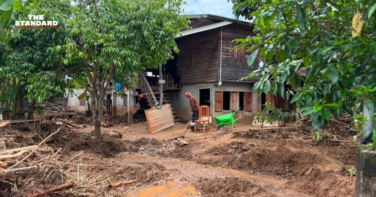 ภาพกราฟิกจากกรมป้องกันและบรรเทาสาธารณภัย แสดงคำเตือนรับมือฝนตกหนักและสถานการณ์ฟื้นฟูน้ำท่วม