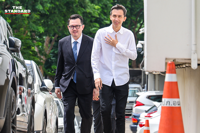 เจ้าหน้าที่ DSI นำสำนวนคดีของชนนพัฒฐ์ สส.สงขลา ส่งอัยการ 4