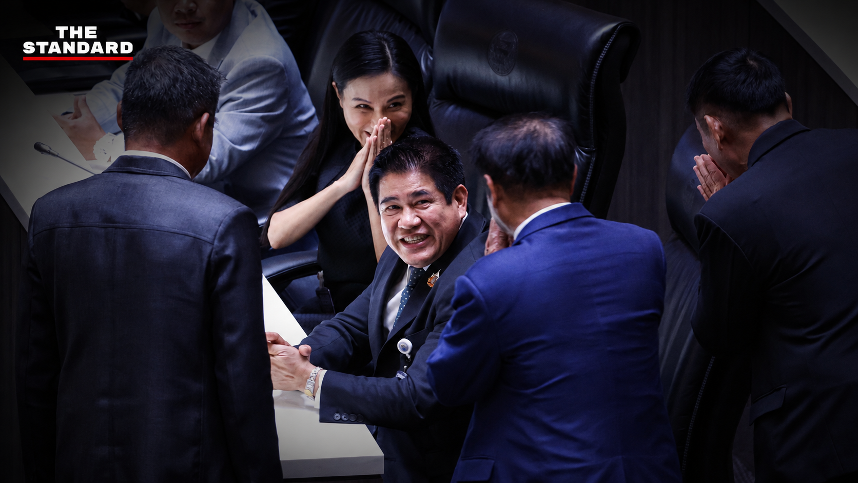 เปิดมติสภาฯ อนุมัติ พ.ร.ก. กู้เงิน 4 แสนล้าน กล้าธรรมงดออกเสียง ขณะรัฐบาลน้ำเงิน-แดงยังแน่นแฟ้น