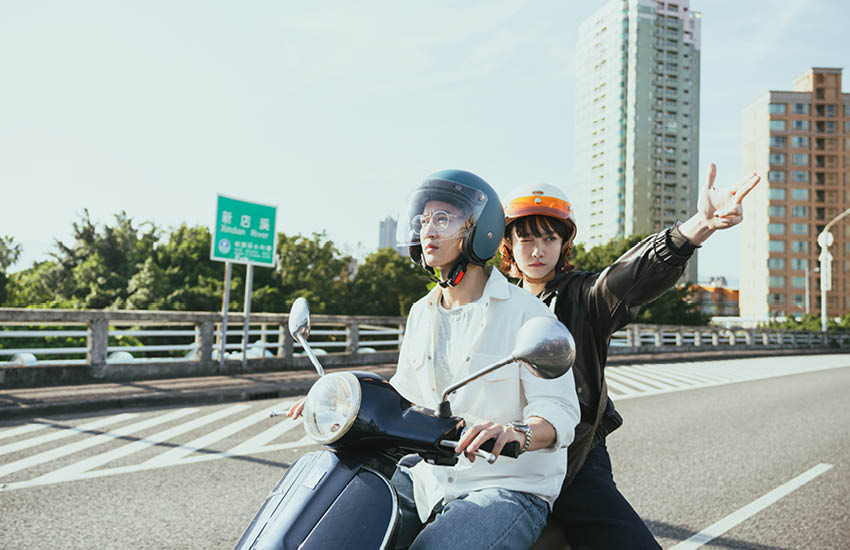 ภาพทีมนักแสดงจากซีรีส์ Fired Up! ในร้านอาหาร Jin Lai Hao โลเคชันหลักของเรื่อง 9