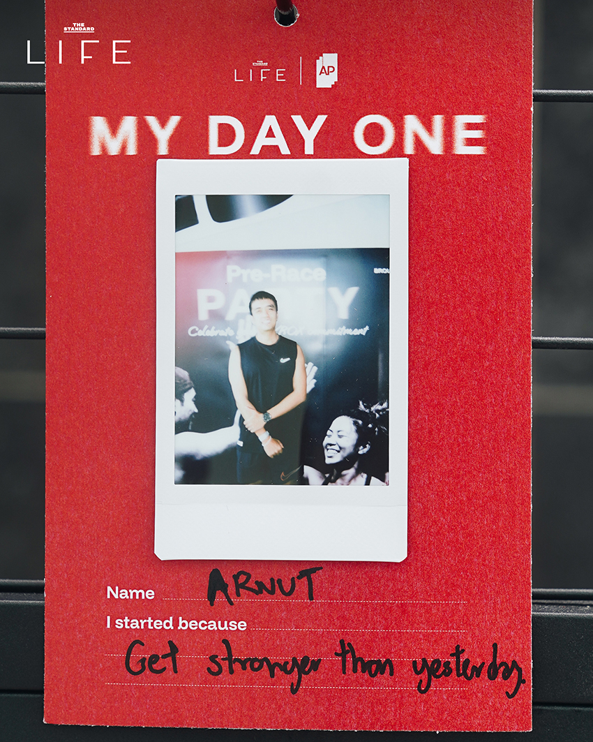 นักกีฬาและผู้เข้าร่วมงานฉลอง Day One และบันทึกก้าวแรกบนเส้นทาง HYROX ในงาน Pre-Race Party 21