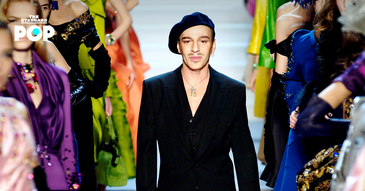 John Galliano เดินลงแคตวอล์ก