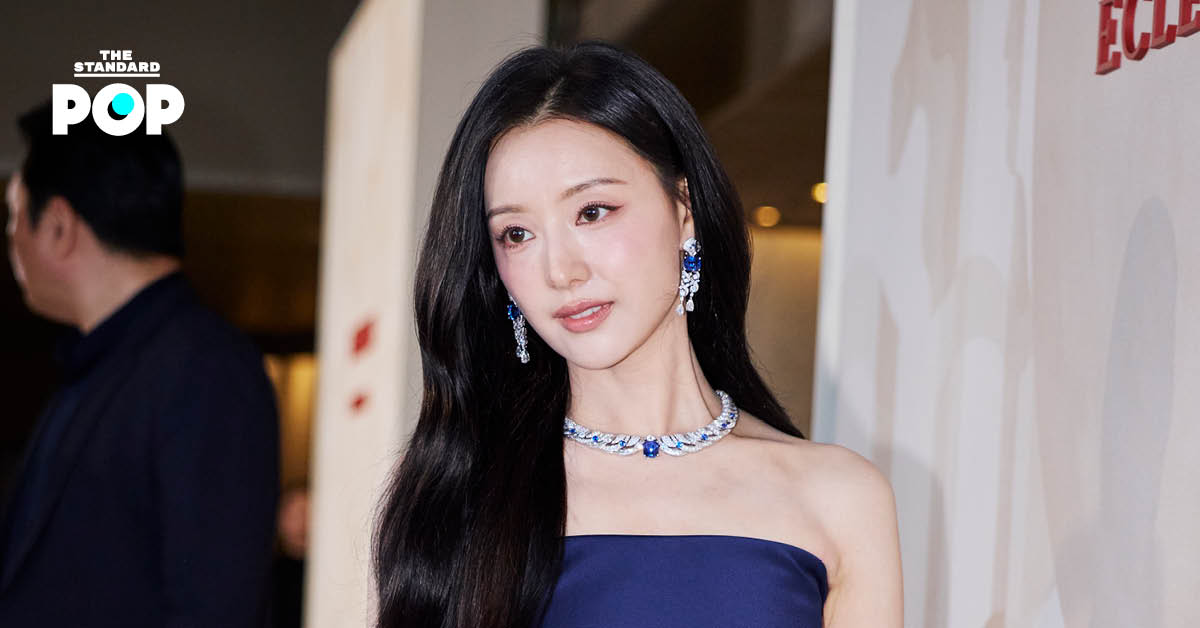 คิมจีวอน นักแสดงสาวในชุดเดรสสีขาวเข้าร่วมงานอีเวนต์