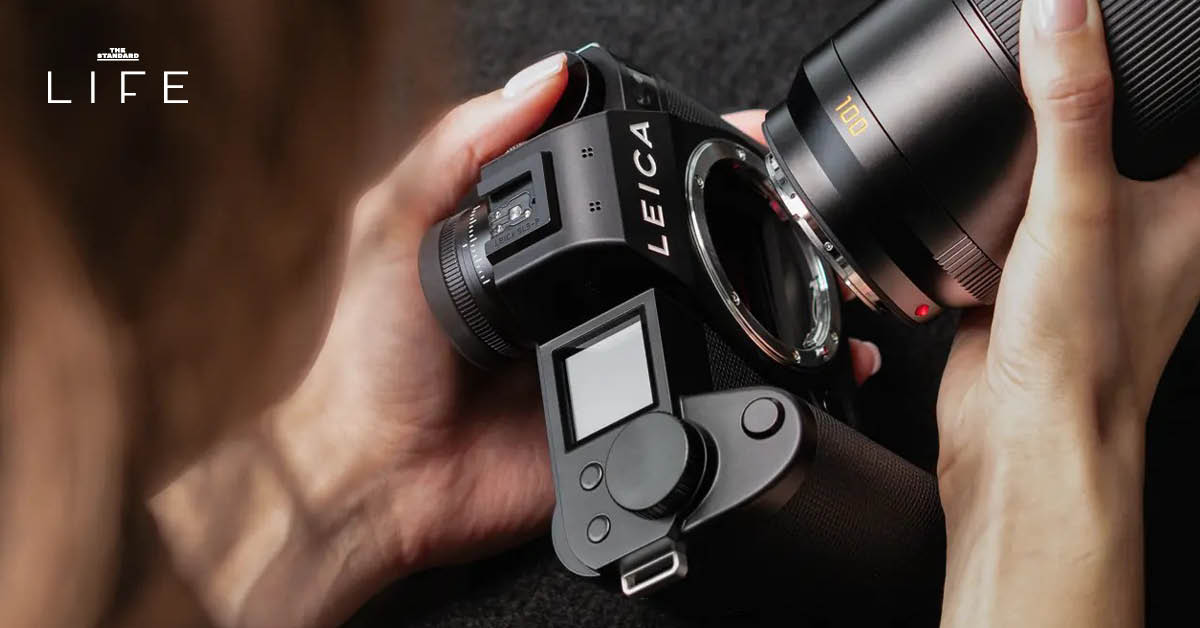 กล้อง Leica SL3-P สีดำ วางอยู่บนพื้นผิวเรียบ