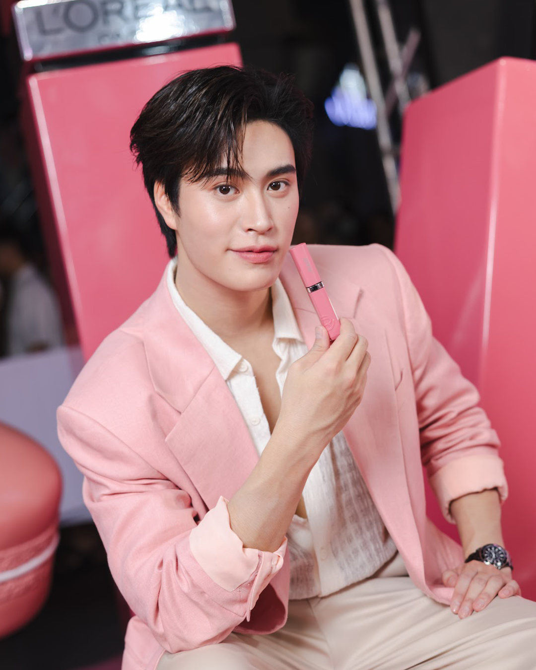 ภาพบรรยากาศงานเปิดตัวลิปสติก L'Oréal Paris Infallible Laque Resistance Nude Edition พร้อมณิชาและเจมีไนน์ 6