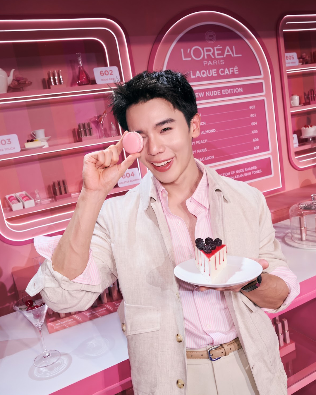 ภาพบรรยากาศงานเปิดตัวลิปสติก L'Oréal Paris Infallible Laque Resistance Nude Edition พร้อมณิชาและเจมีไนน์ 8