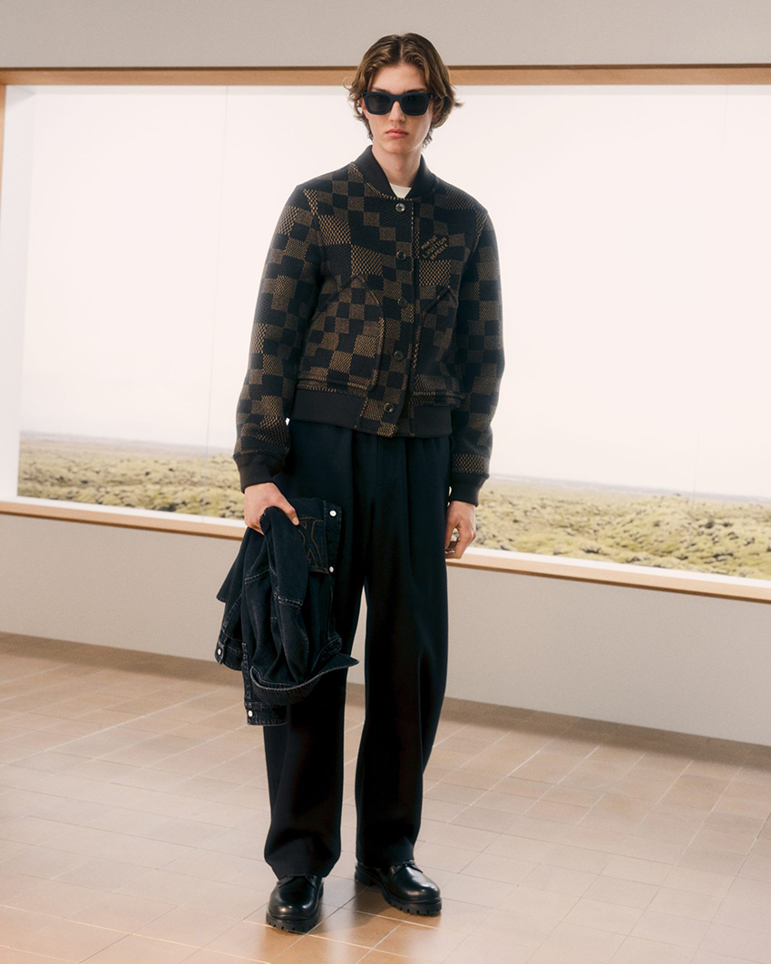 นายแบบสวมใส่เสื้อผ้าจากแคปซูลคอลเล็กชัน Louis Vuitton Men’s Fall 2027 6
