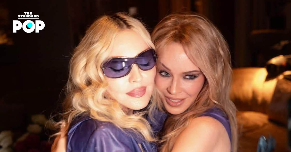 ภาพ Madonna กำลังแสดงบนเวที