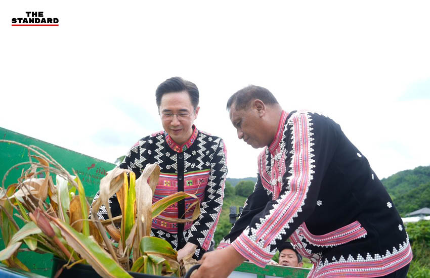 ศ.ดร.ยศชนัน วงศ์สวัสดิ์ และ ปิยะรัฐชย์ ติยะไพรัช ลงพื้นที่ติดตามโครงการเลิกเผา เป๋าตุง 2