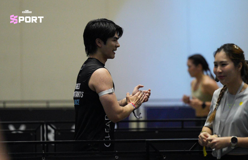 มาย-ภาคภูมิ ร่มไทรทอง ในชุดกีฬาขณะแข่งขัน HYROX Bangkok 3