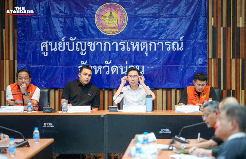 ภาพการประชุมคณะกรรมการป้องกันและแก้ไขปัญหาอุทกภัยและภัยแล้งในพื้นที่ภาคเหนือ นำโดย ศ.ดร.ยศชนัน วงศ์สวัสดิ์ ที่จังหวัดน่าน 1