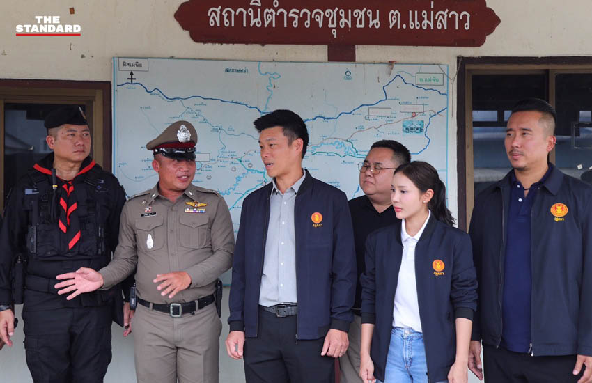ณัฐพงษ์ เรืองปัญญาวุฒิ ลงพื้นที่อำเภอแม่อาย จังหวัดเชียงใหม่ เพื่อตรวจเยี่ยมเจ้าหน้าที่และรับฟังปัญหาการลักลอบนำเข้ายาเสพติด 4