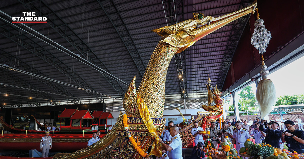 ภาพพิธีบวงสรวงเรือพระราชพิธี โดยกองทัพเรือ เพื่อเตรียมจัดขบวนพยุหยาตราทางชลมารค