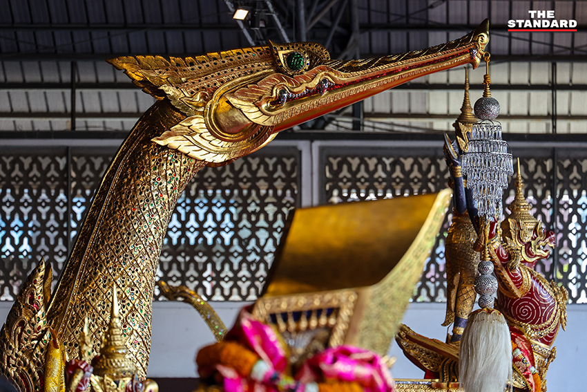 ภาพพิธีบวงสรวงเรือพระราชพิธี โดยกองทัพเรือ เพื่อเตรียมจัดขบวนพยุหยาตราทางชลมารค 10