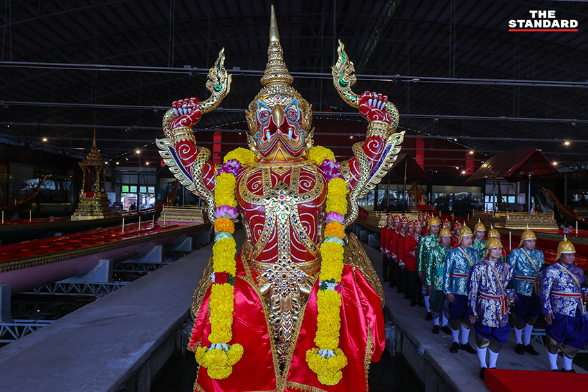 ภาพพิธีบวงสรวงเรือพระราชพิธี โดยกองทัพเรือ เพื่อเตรียมจัดขบวนพยุหยาตราทางชลมารค 11