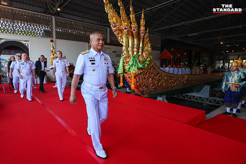 ภาพพิธีบวงสรวงเรือพระราชพิธี โดยกองทัพเรือ เพื่อเตรียมจัดขบวนพยุหยาตราทางชลมารค 8