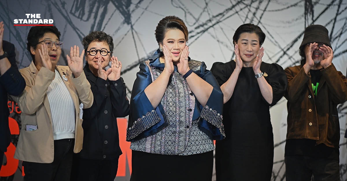 ศุภมาส อิศรภักดี รัฐมนตรีประจำสำนักนายกรัฐมนตรี เปิดนิทรรศการศิลปะสะท้อนปัญหาผู้บริโภค