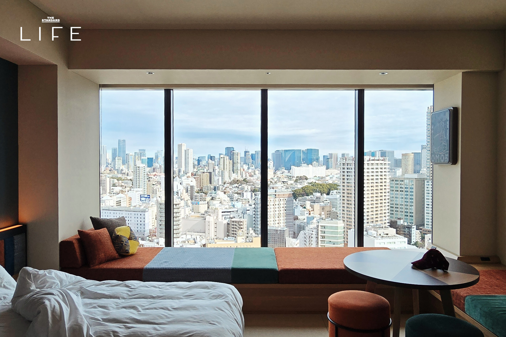 ภาพมุมสูงของโรงแรม OMO5 Tokyo Gotanda ที่มองเห็นวิวเมืองโตเกียว 6
