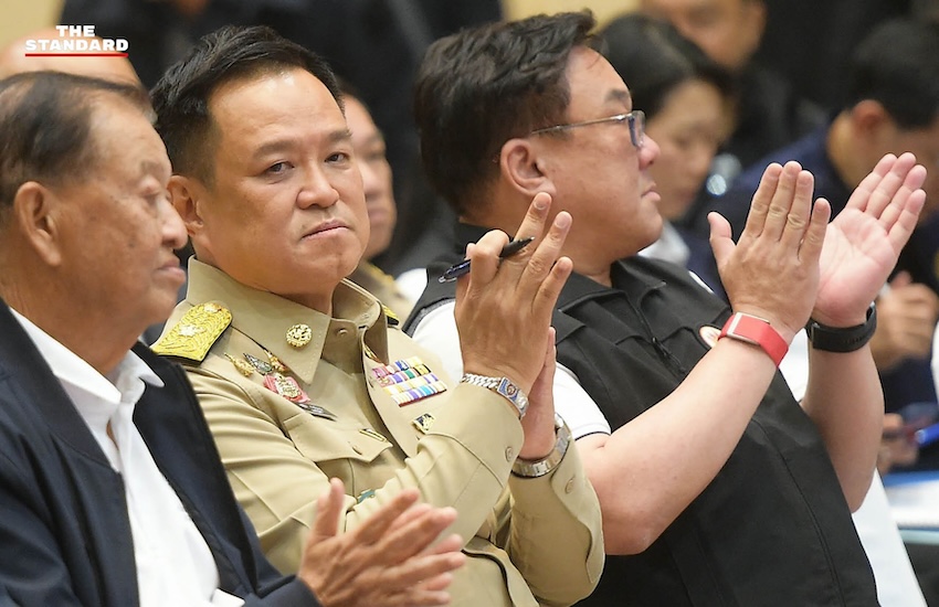 นายกรัฐมนตรีเป็นประธานการประชุมรับฟังความเห็นปัญหาชายแดนใต้ 1