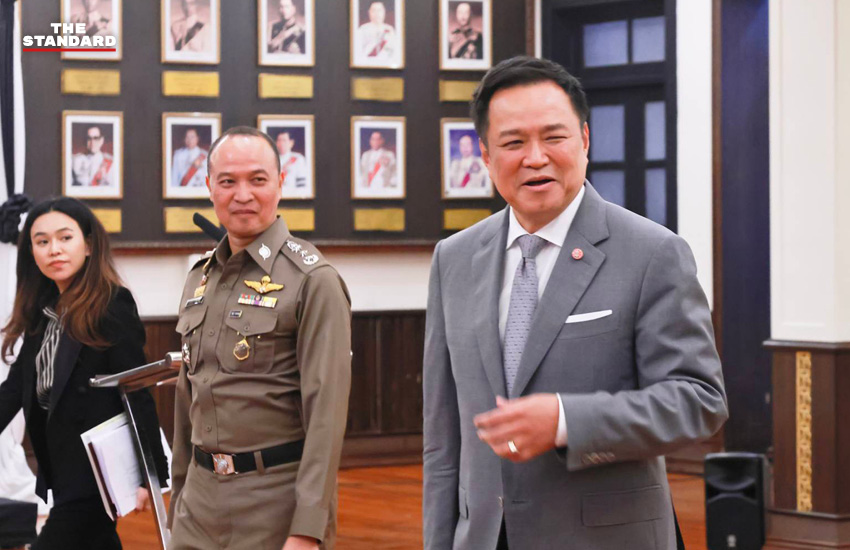 อนุทิน ชาญวีรกูล เป็นประธานการประชุมคณะกรรมการข้าราชการตำรวจ (ก.ตร.) ที่สำนักงานตำรวจแห่งชาติ 5