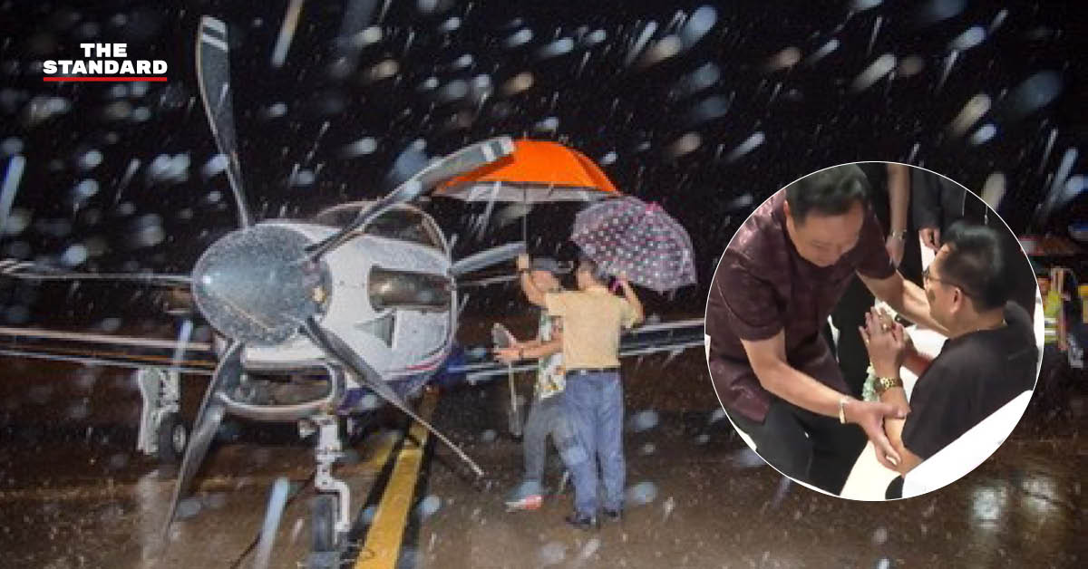อนุทิน ชาญวีรกูล พยุง อนุชา จันทร์พรหม ที่คุกเข่าไหว้ขอบคุณ