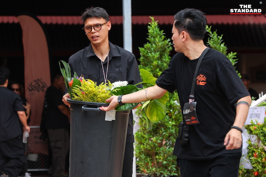 บรรยากาศพิธีฌาปนกิจ เร แม๊คโดแนลด์ ที่วัดยาง พระอารามหลวง 17