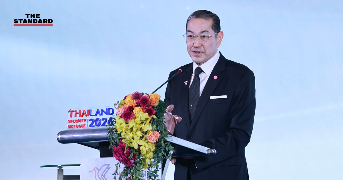 ศาสตราจารย์พิเศษ ดร.สุรเกียรติ์ เสถียรไทย กำลังกล่าวปาฐกถา