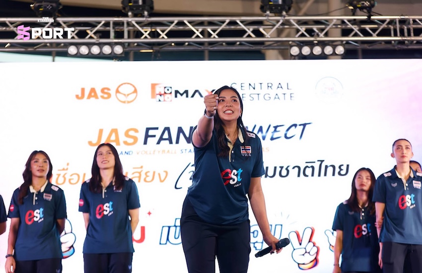 นักวอลเลย์บอลหญิงทีมชาติไทยร่วมกิจกรรมพบปะแฟนคลับในงาน JAS FAN CONNECT 5