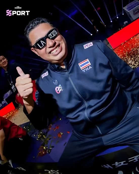 ภาพนักวอลเลย์บอลหญิงทีมชาติไทยชุดประวัติศาสตร์ที่คว้าตั๋วโอลิมปิก 1