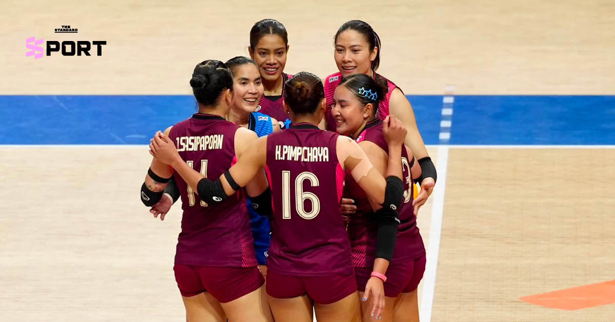 นักวอลเลย์บอลหญิงทีมชาติไทยกำลังแข่งขันในศึกชิงแชมป์เอเชีย