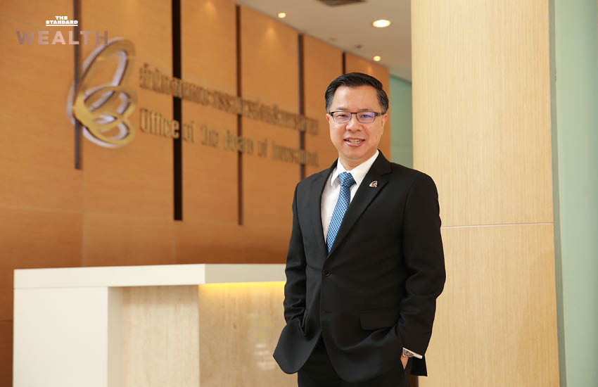 ภาพศูนย์ข้อมูล (Data Center) ที่ทันสมัย สื่อถึงการใช้พลังงานและทรัพยากร 1