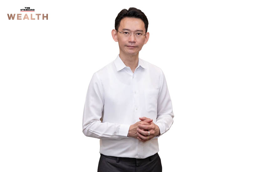 ภาพศูนย์ข้อมูล (Data Center) ที่ทันสมัย สื่อถึงการใช้พลังงานและทรัพยากร 2